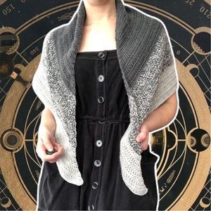 Hand Knitted Gray Tri-Stripe Ombré Colorblock Triangle Shawl, OS